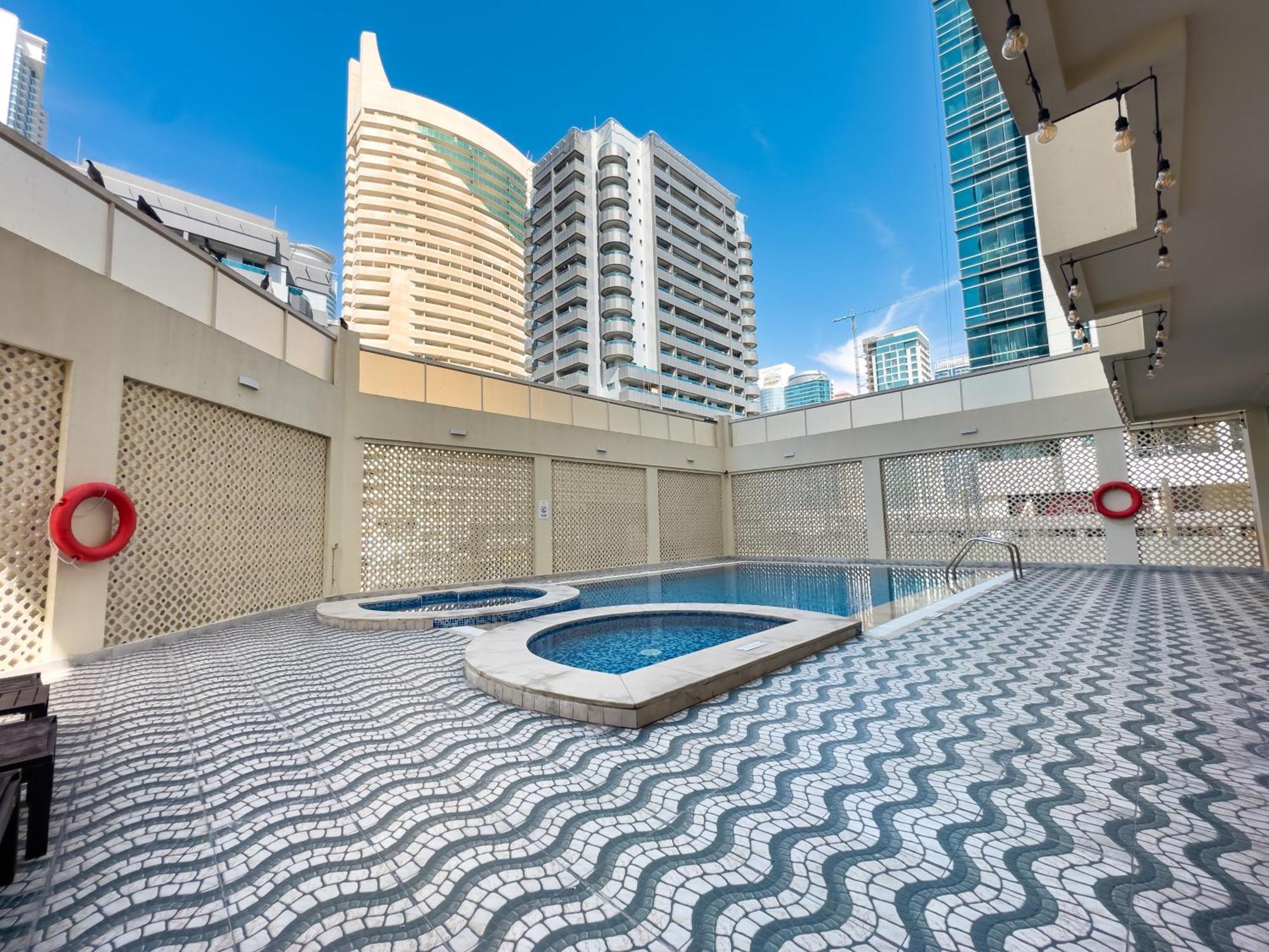 Apartment A-living Cozy In Marina Pearl With Balcony *