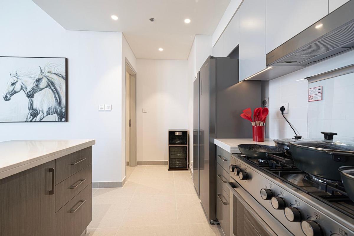 Downtown 4br High-floor Luxury That Sleeps 9