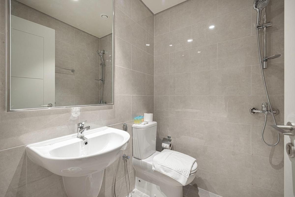 Downtown 4br High-floor Luxury That Sleeps 9 Apartamento
