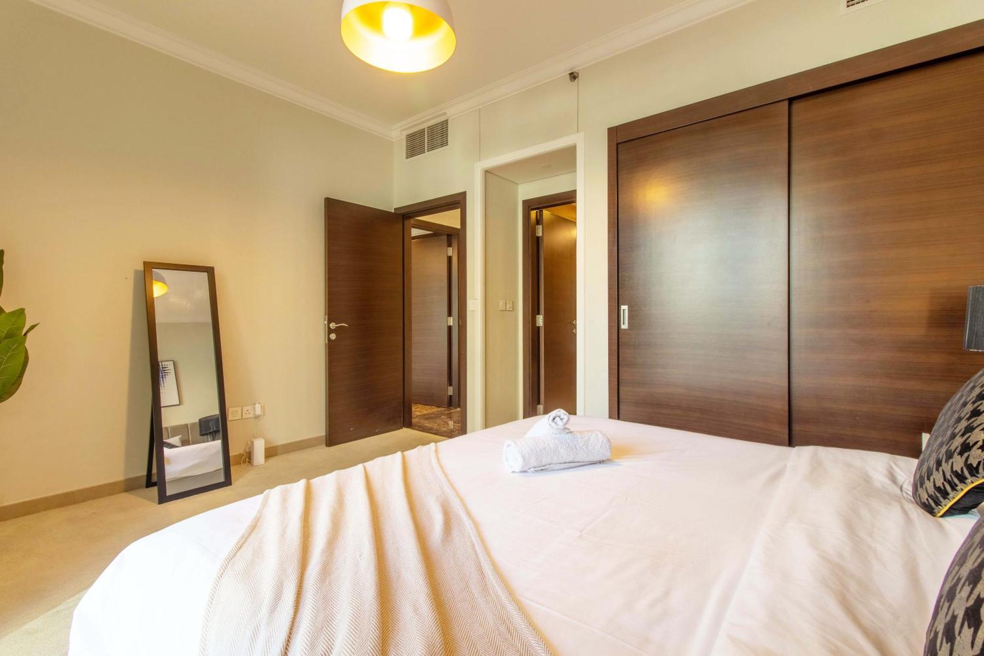 Luxurious 2bed In Sparkle Tower-marina View *