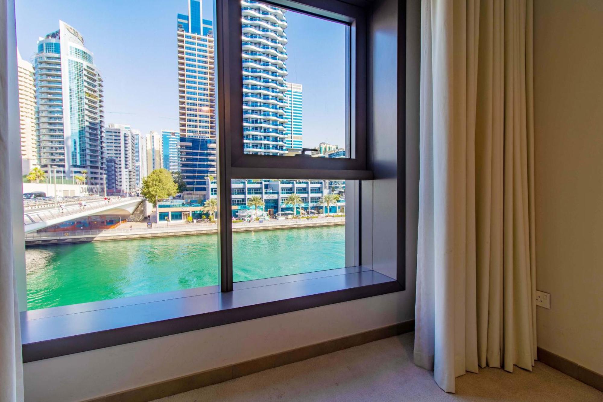 Luxurious 2bed In Sparkle Tower-marina View Apartment
