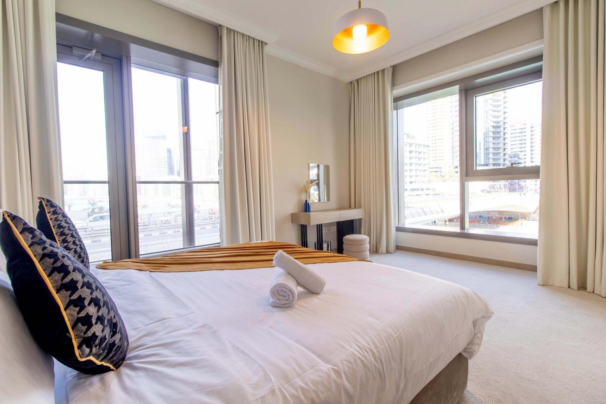 Apartment Luxurious 2bed In Sparkle Tower-marina View *