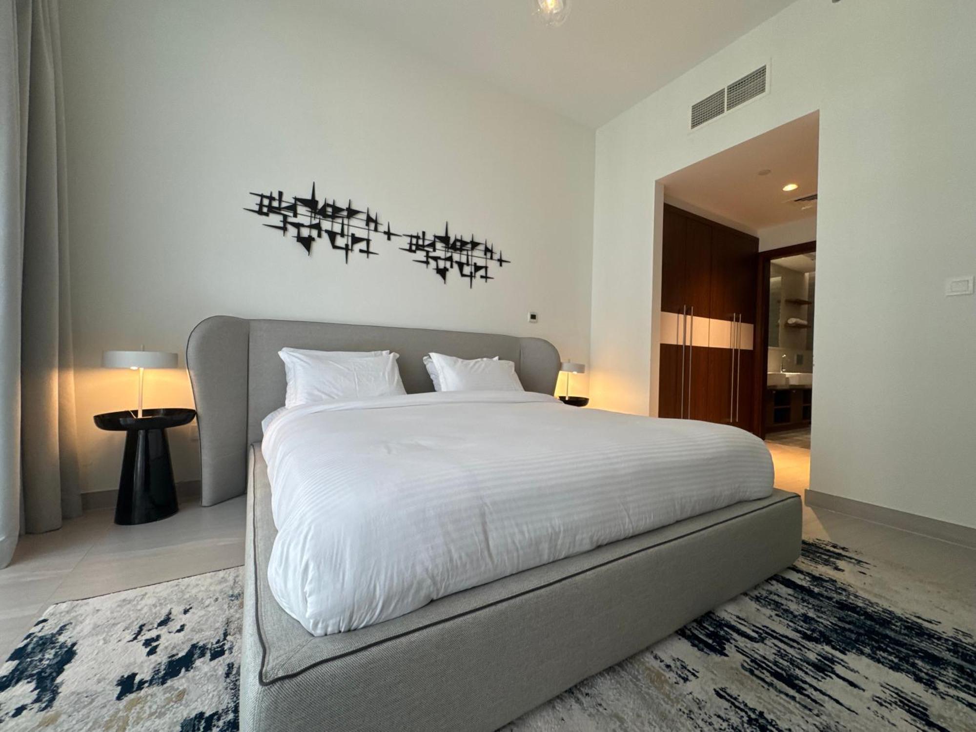 Ashri Luxe Spacious Near Metro, Frame Apartment *