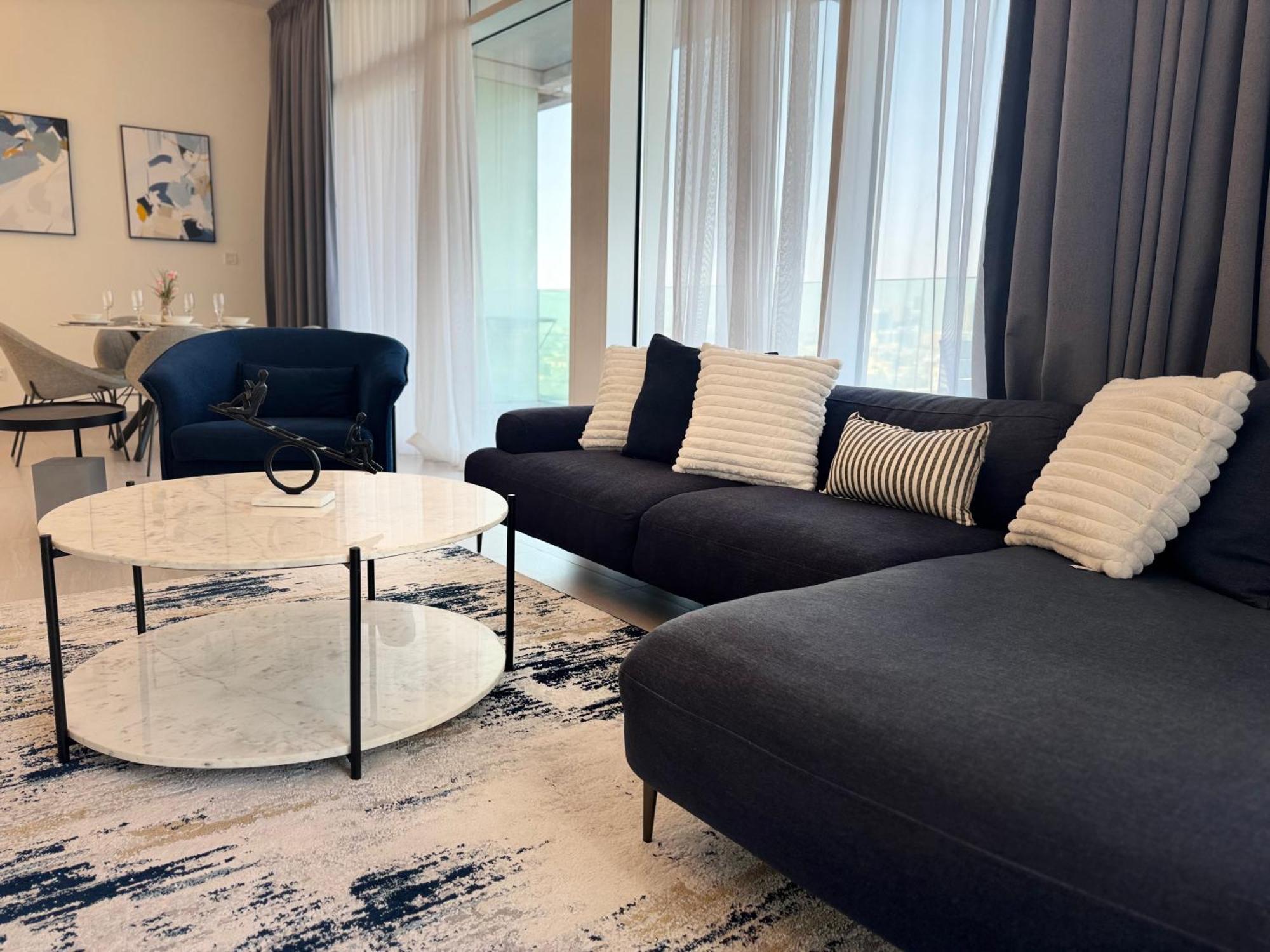 Apartment Ashri Luxe Spacious Near Metro, Frame *