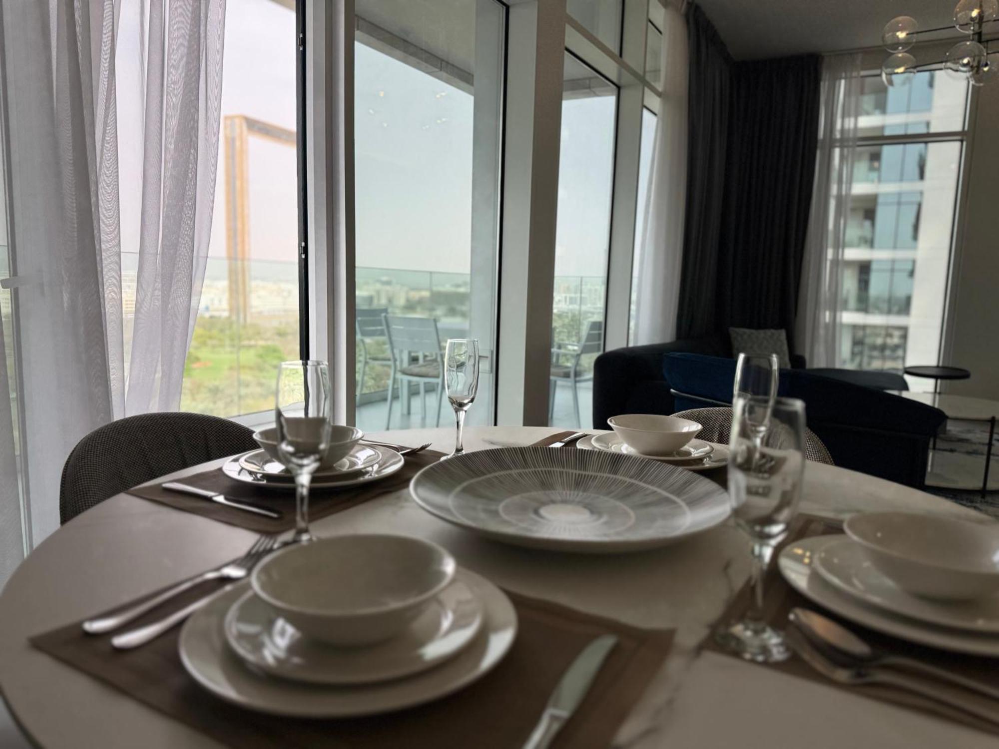 Ashri Luxe Spacious Near Metro, Frame Apartment *