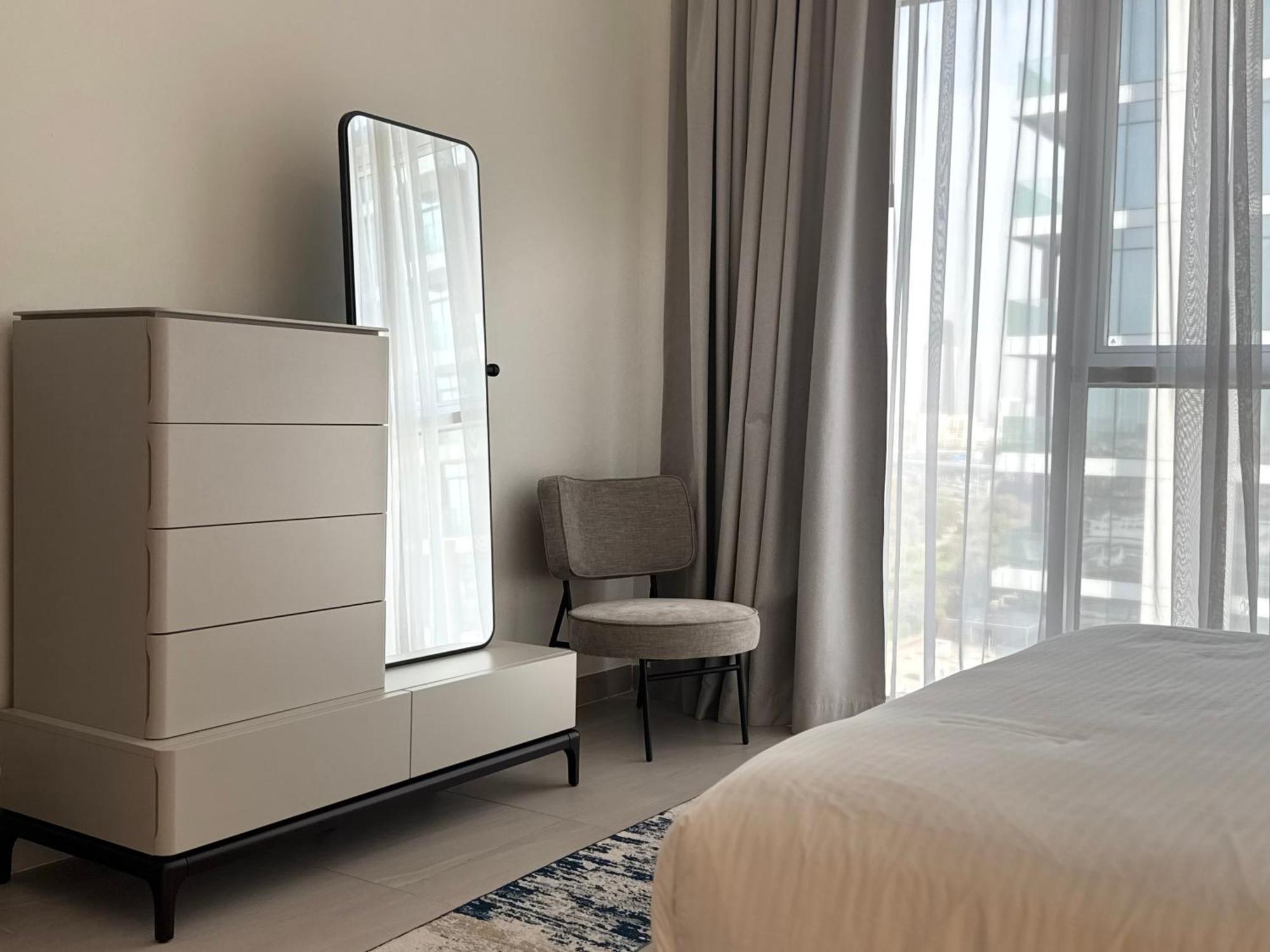 Apartment Ashri Luxe Spacious Near Metro, Frame *