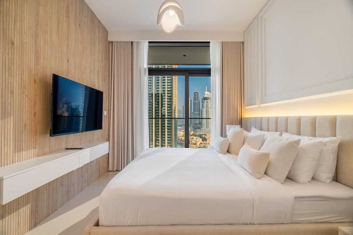 Daire Luxury 4br In Heart Of With Burj View