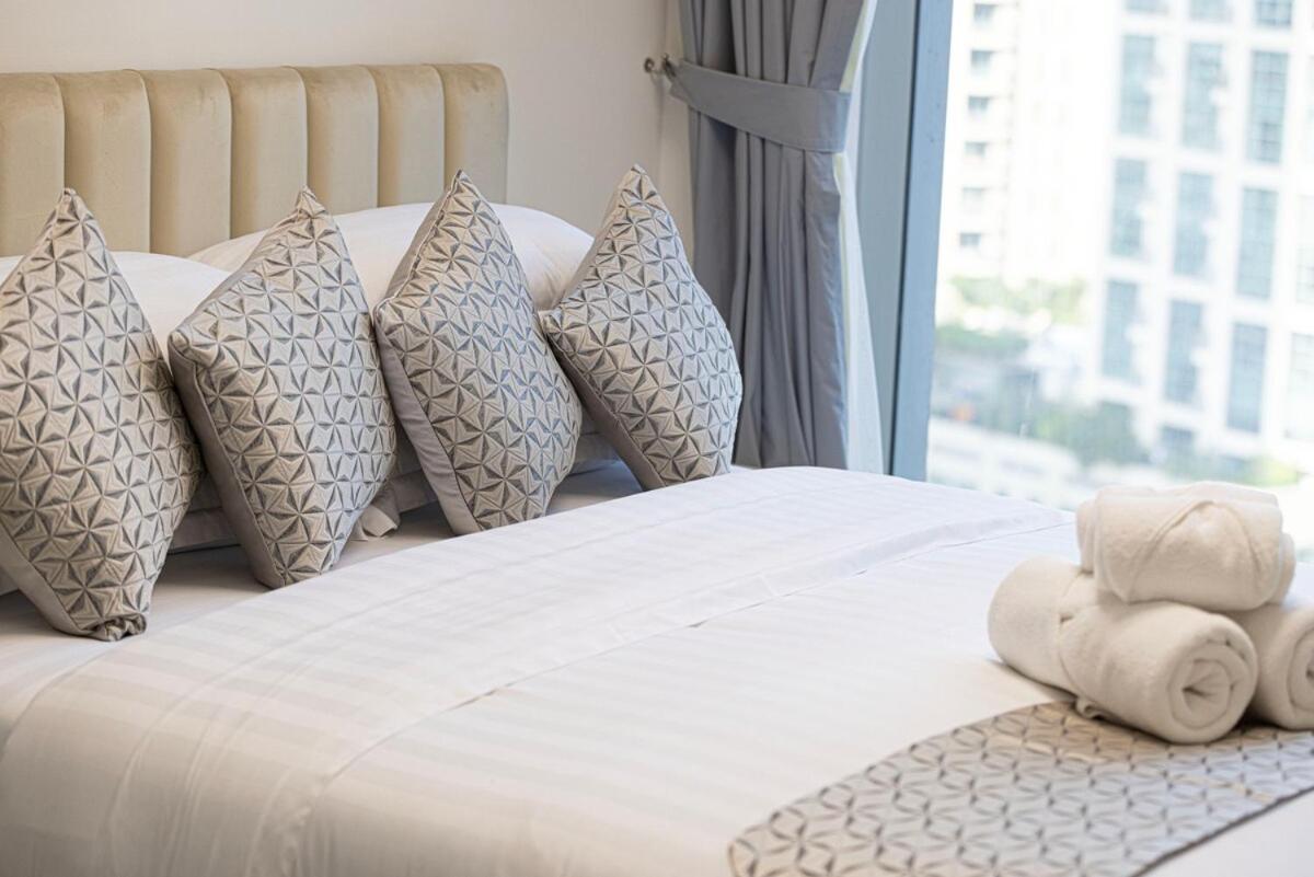 Daire Downtown Stunning 4br With Amazing Pool & Amenities
