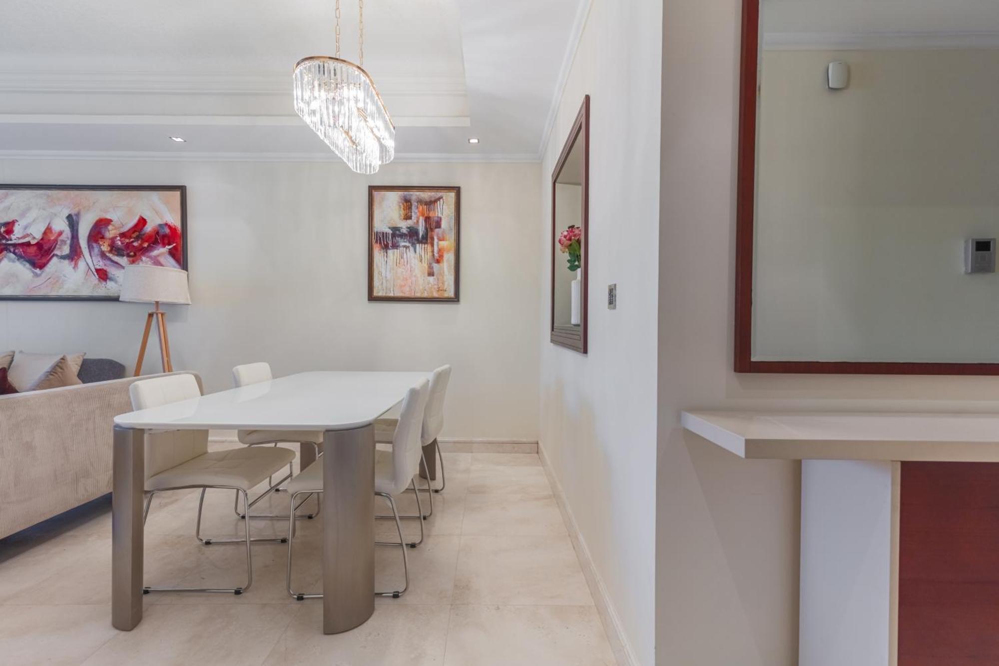1-bedroom With Pool Apartment Dubai