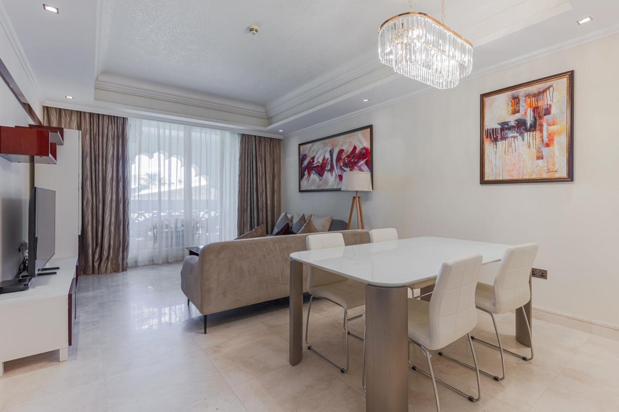 1-bedroom With Pool *