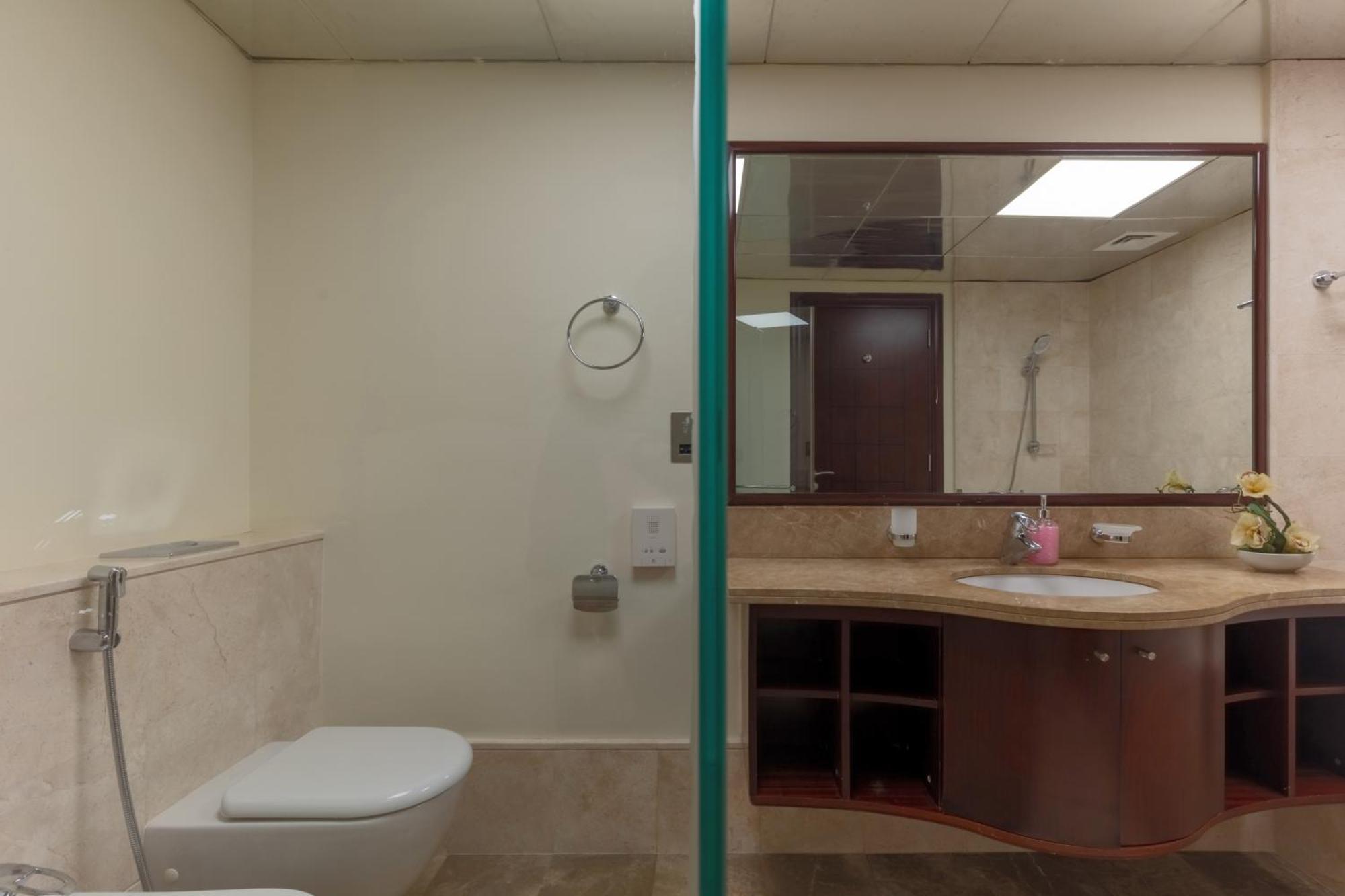 1-bedroom With Pool Apartment Dubai