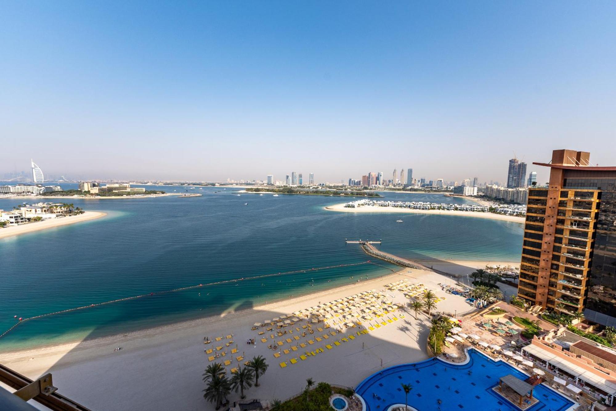 Tiara Residences, Palm Jumeirah - Mint * Dubai