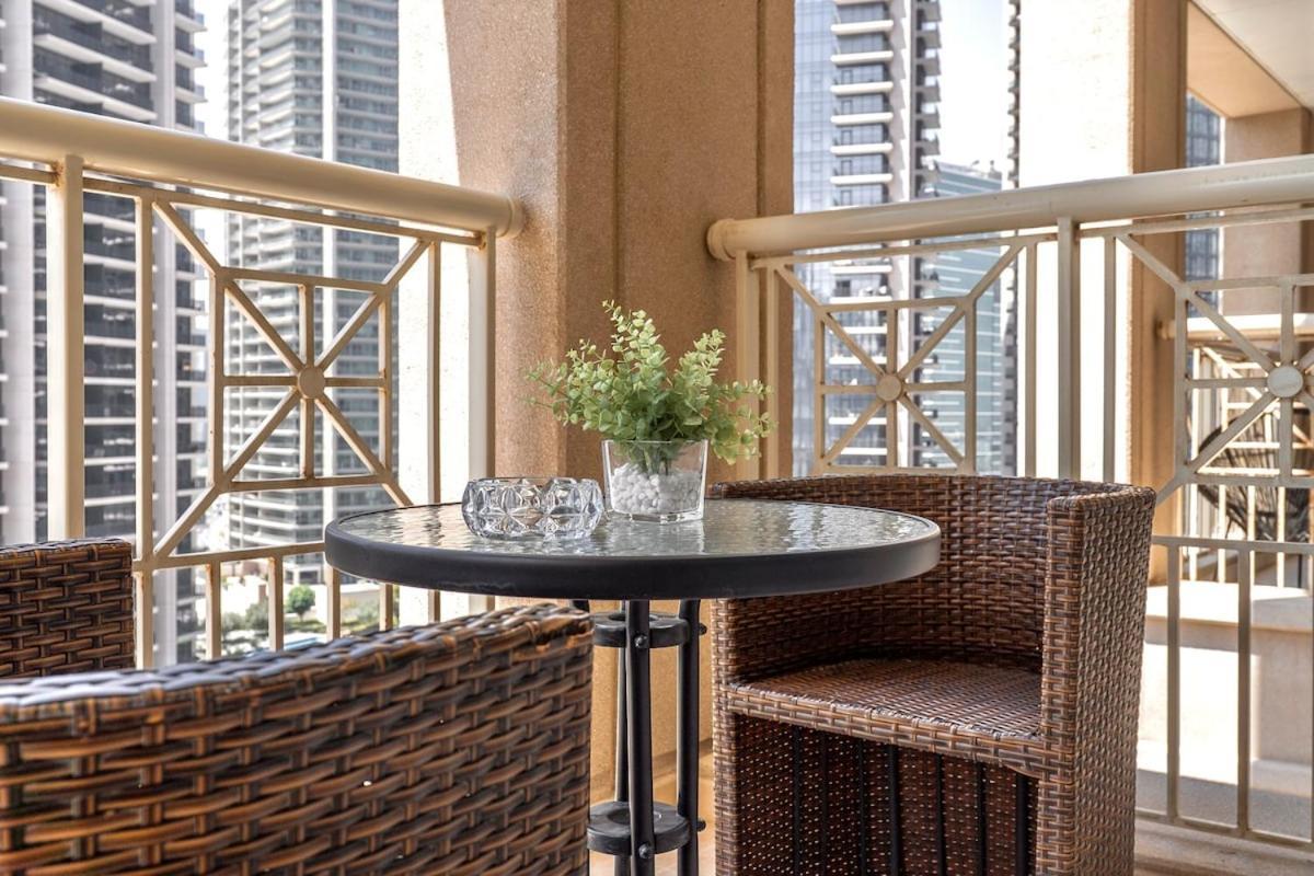 29 Boulevard By Emaar 1br 4min Walk To The Burj And Mall Apartment Dubai
