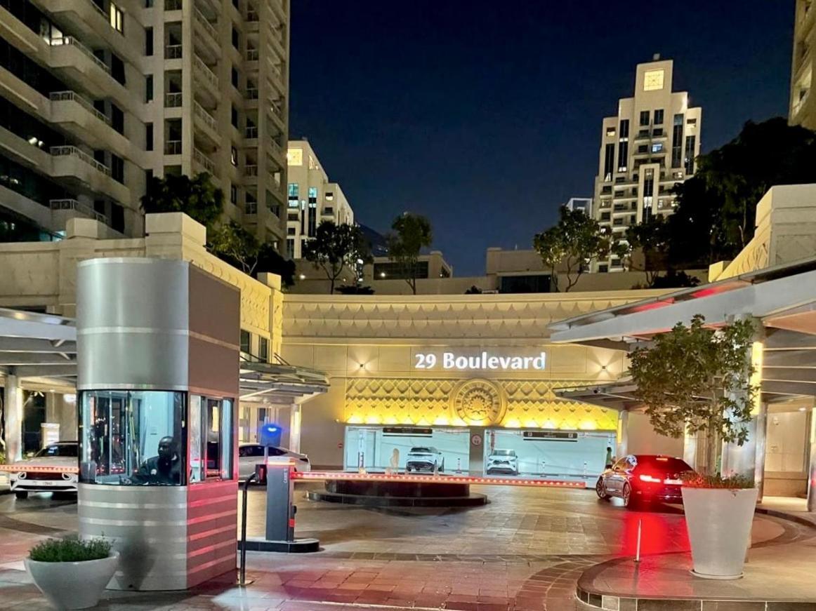 29 Boulevard By Emaar 1br 4min Walk To The Burj And Mall *