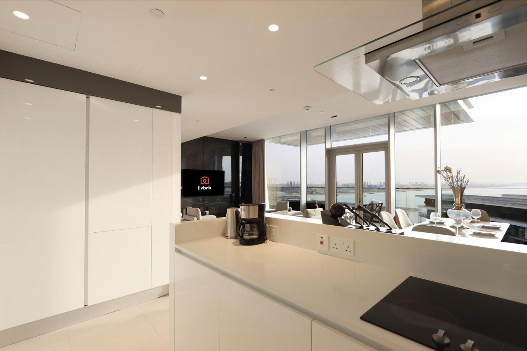 Luxurious 2 Bedroom In Bluewater W/sea View By Livbnb Apartment *