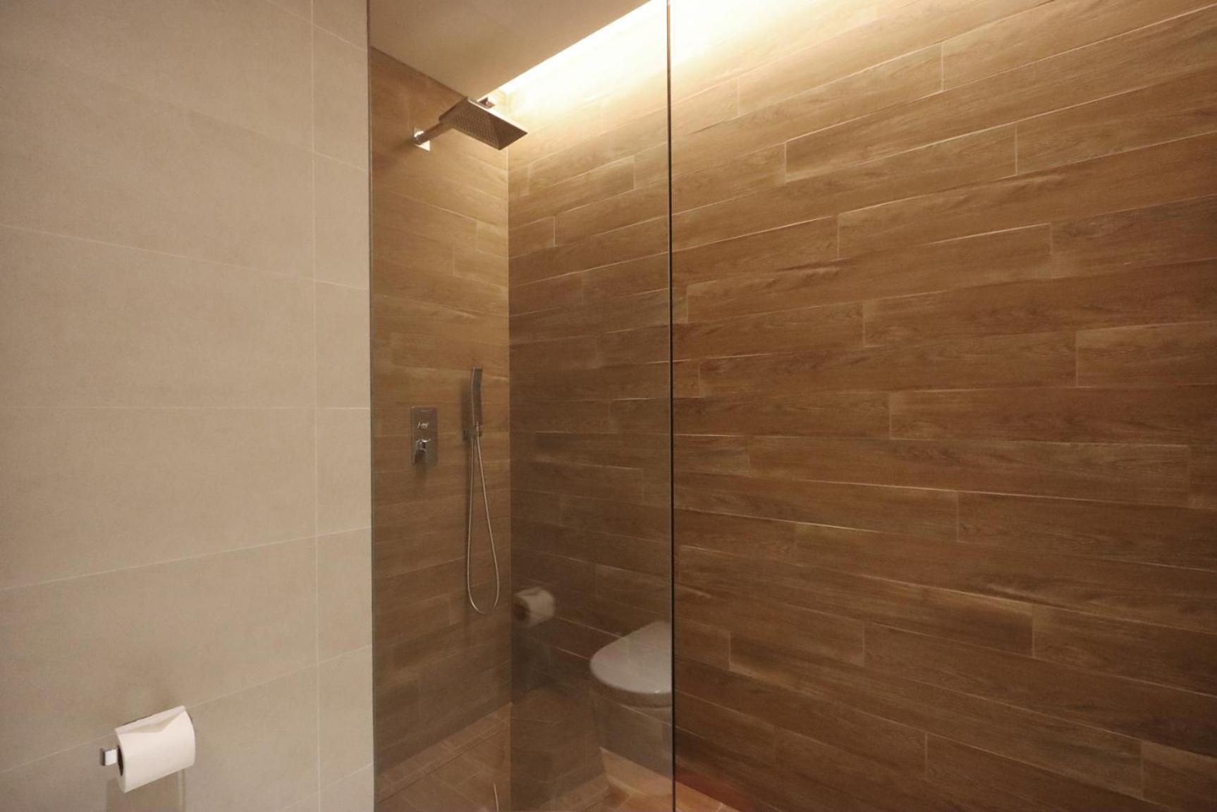 Luxurious 2 Bedroom In Bluewater W/sea View By Livbnb Dubai