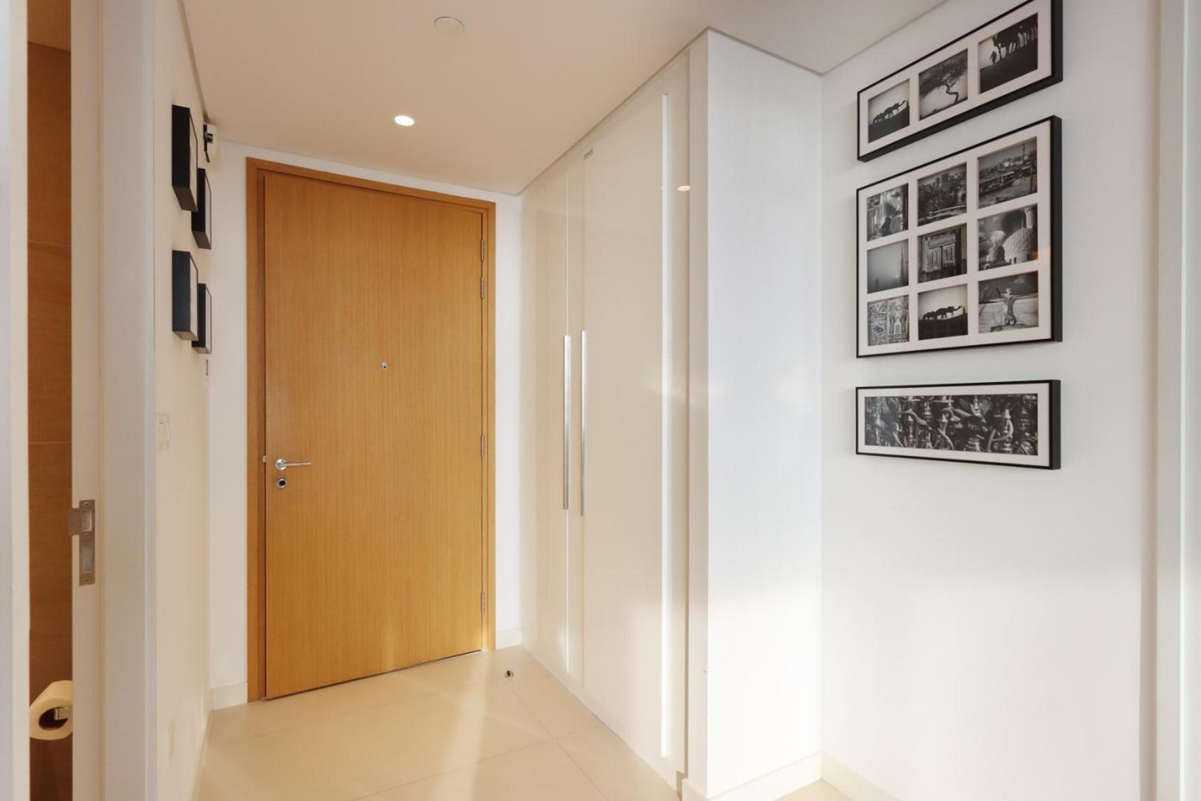 Luxurious 2 Bedroom In Bluewater W/sea View By Livbnb Apartment *