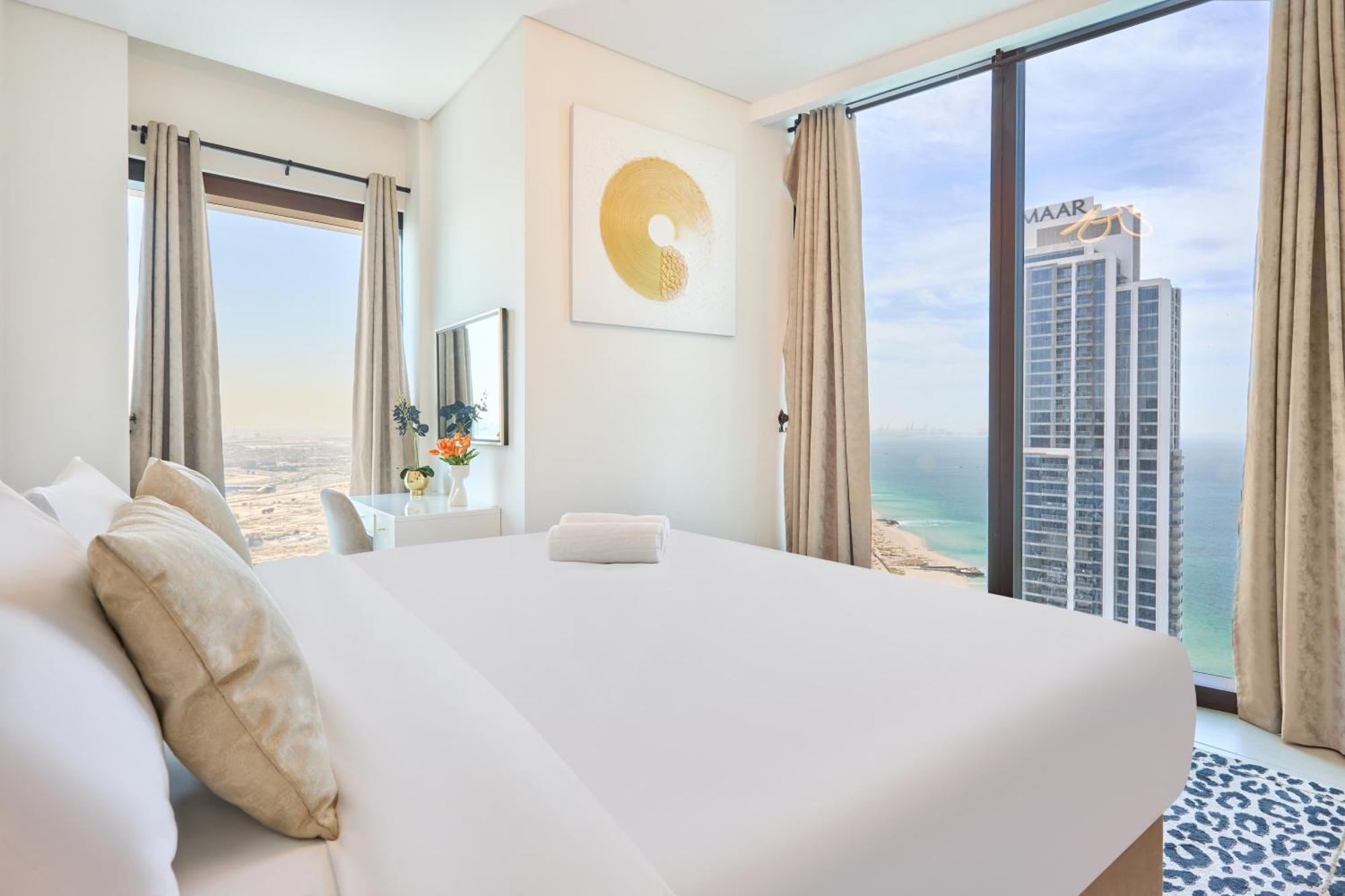 Apartment Premium 1bd @ Address Resort! Dubai