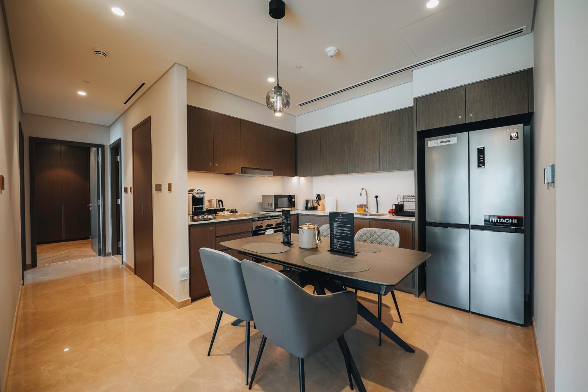 Stylish 2-bedroom Luxury In Downtown With Burj Khalifa & Fountain Views