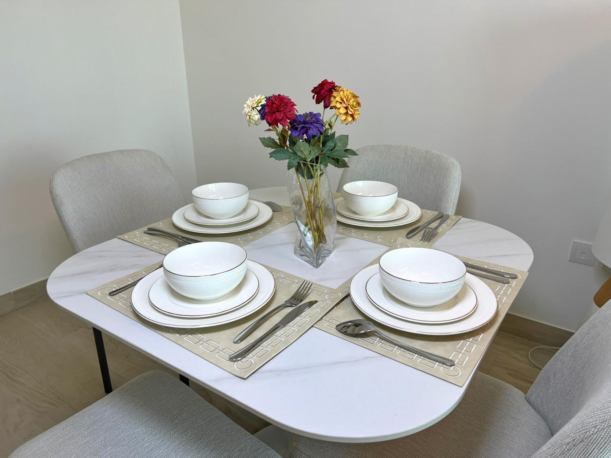 Creek Views 1br Modern In Jaddaf * Dubai