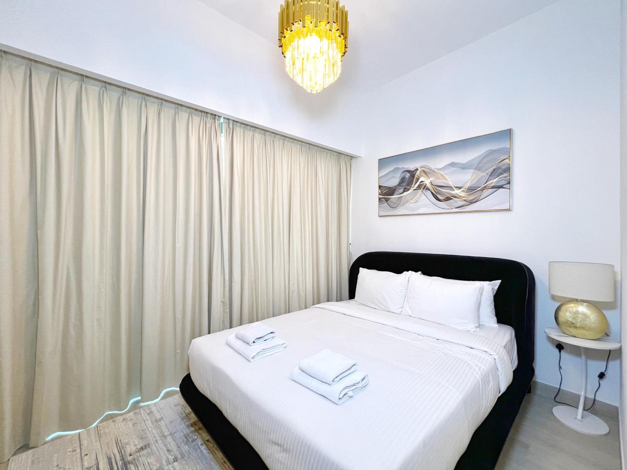 Creek Views 1br Modern In Jaddaf Tatil Evi Dubai
