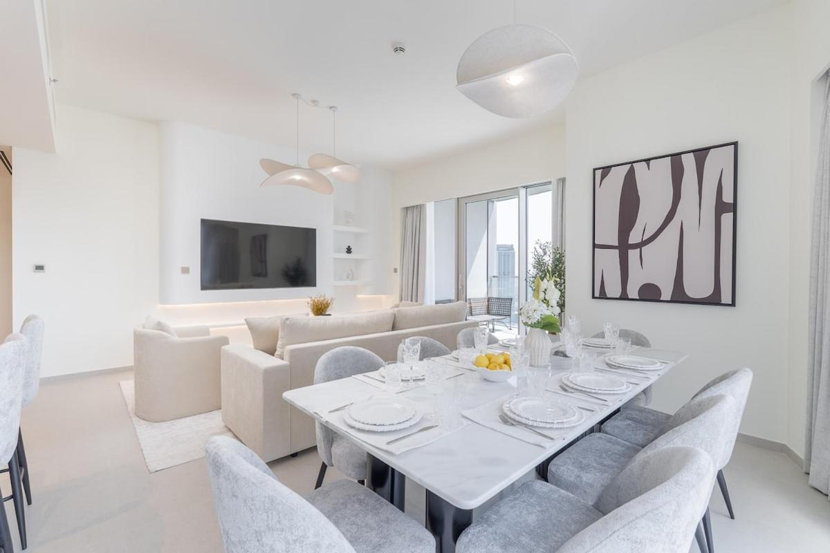 Luxury 4br Full Burj Khalifa & Fountain View, 1gbps, Ps5 *