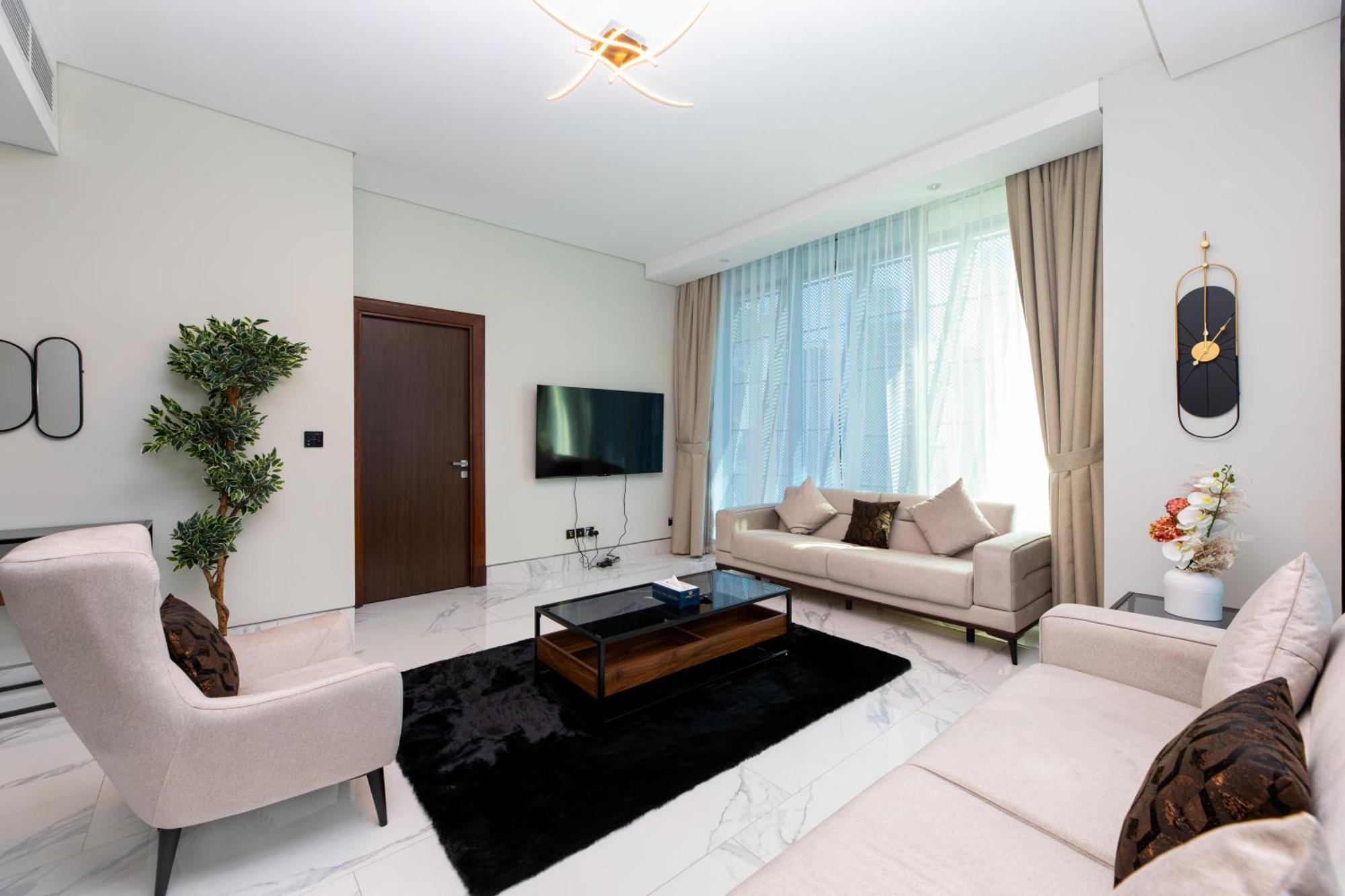 Simply Comfort In J One Tower Daire