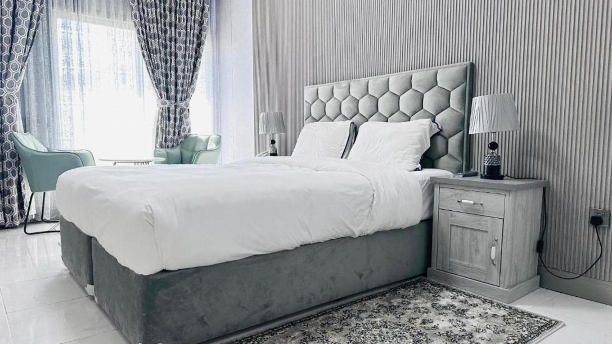 Luxurious San Marino By Checkmyguest * Dubai