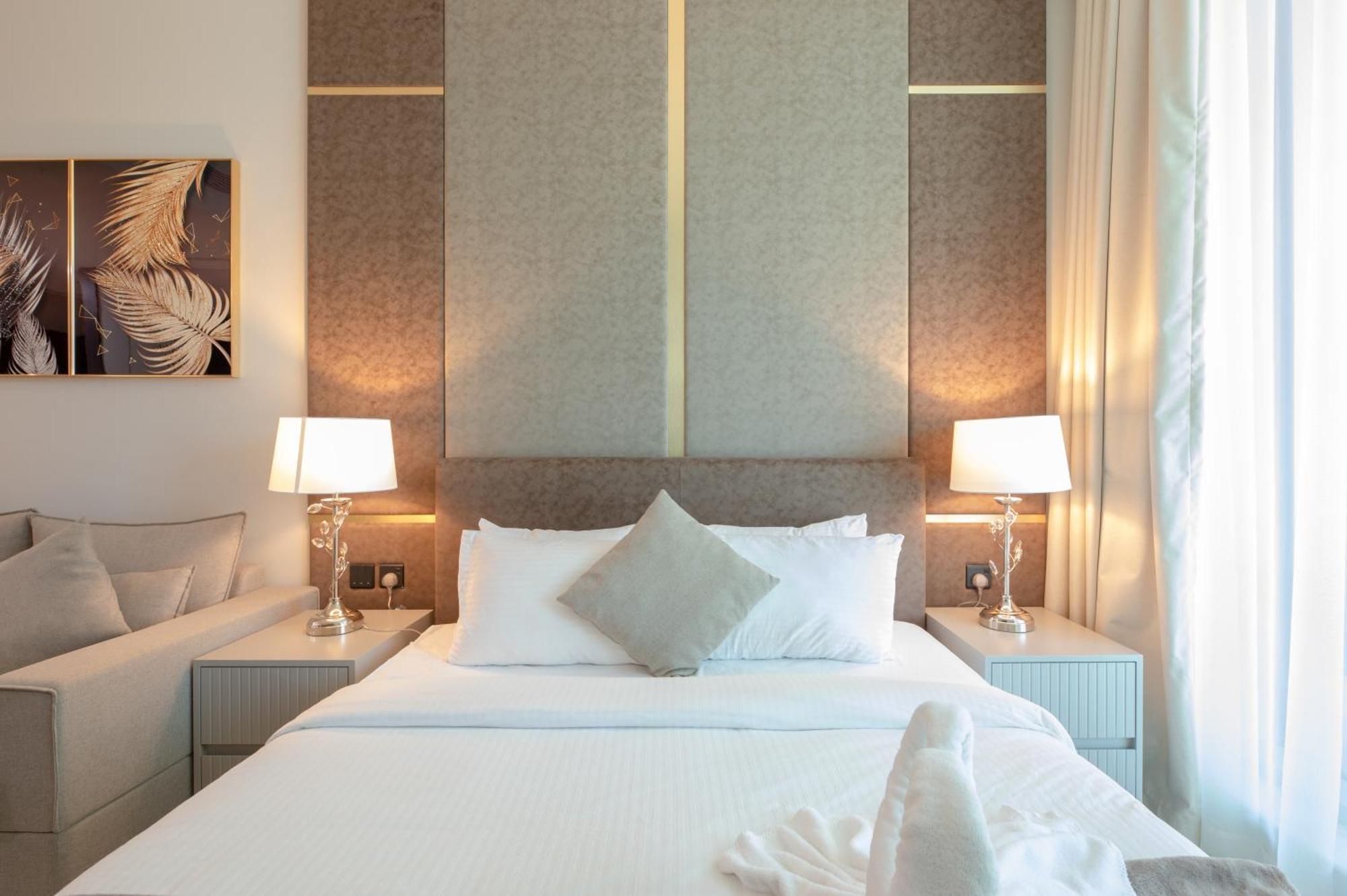 Simply Comfort In J One Tower Daire Dubai