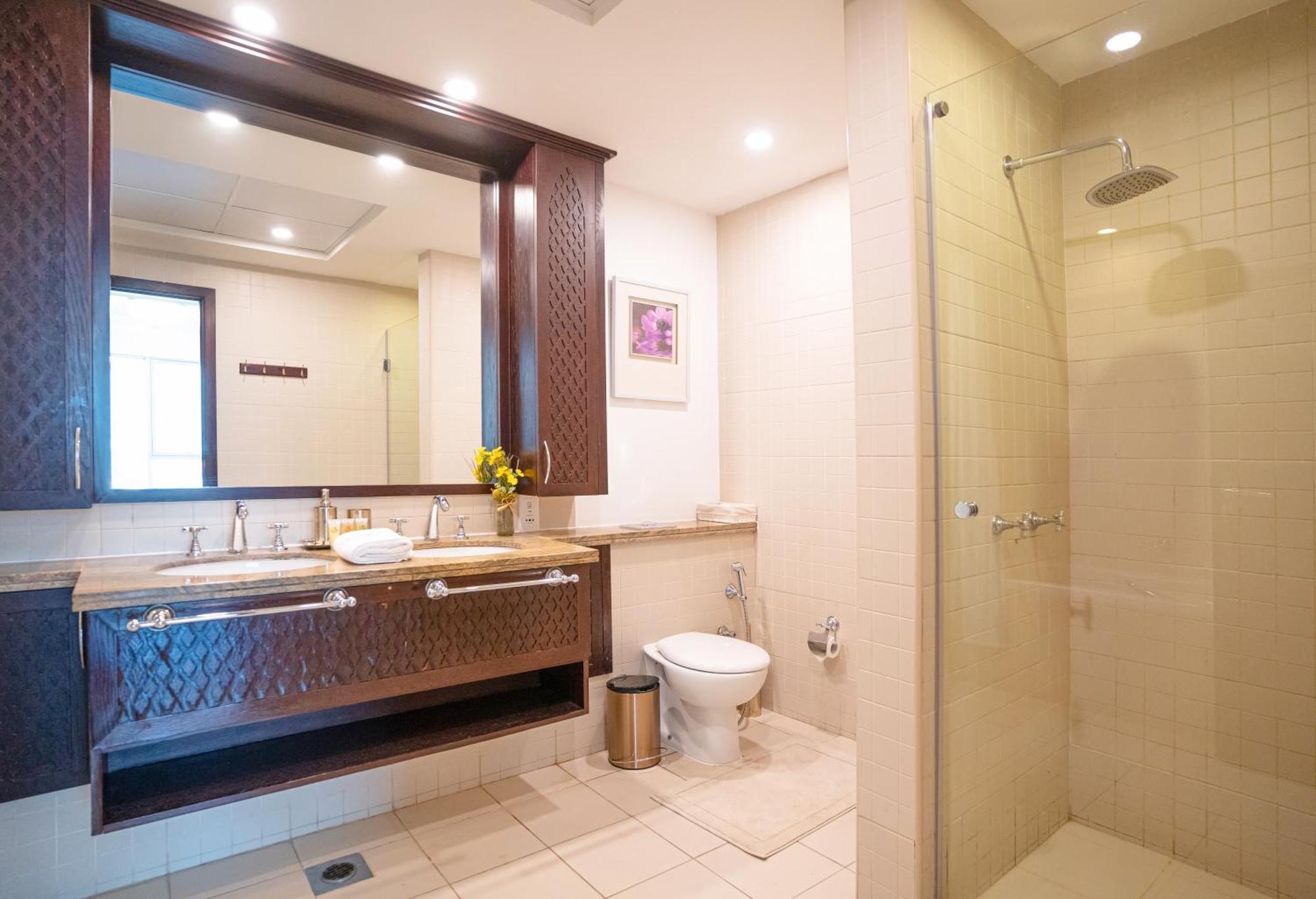 Homesgetaway-the Residences Tower 1 3br Downtown-emaar Dubai
