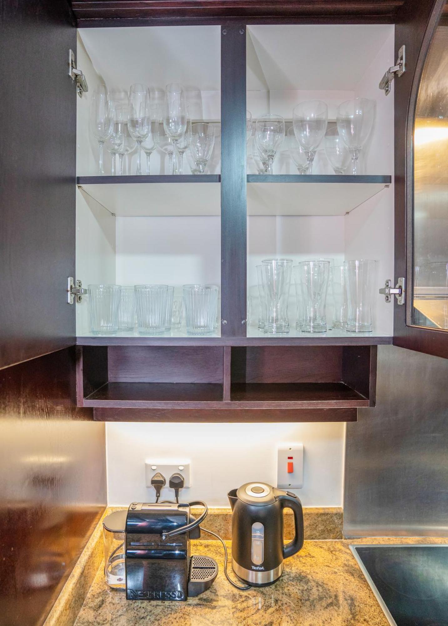 Homesgetaway-the Residences Tower 1 3br Downtown-emaar Apartment Dubai