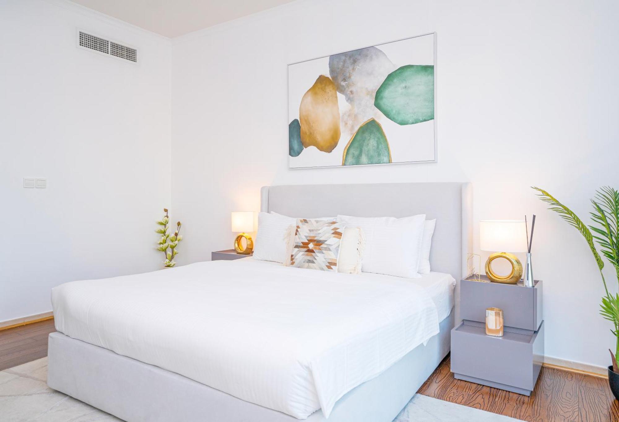 Homesgetaway-the Residences Tower 1 3br Downtown-emaar Apartment Dubai