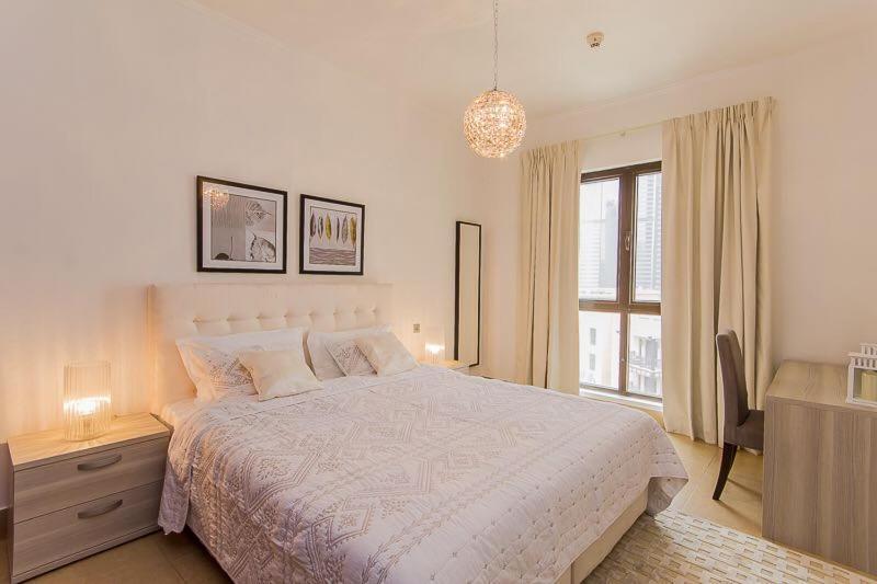 Apartment Cozy 1br Downtown Burj Khalifa And Mall