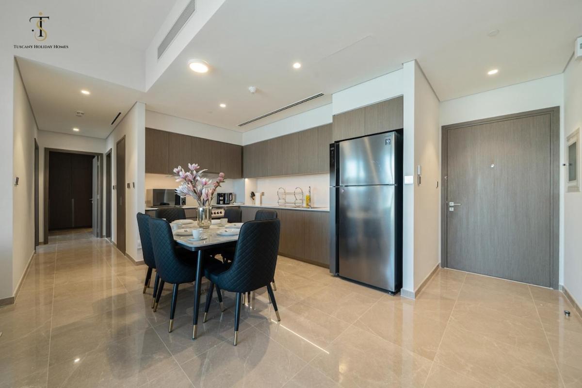 Daire Secluded Fountain View 2br Grande - Downtown