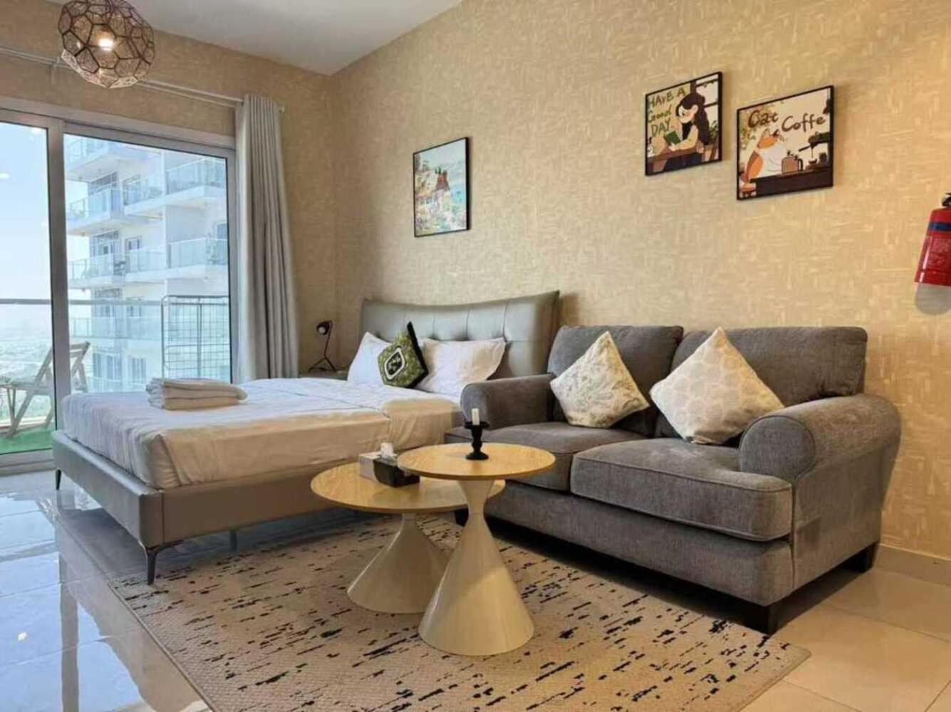 Apartment Caicai Homes Ag Tower-business Bay-dubai *