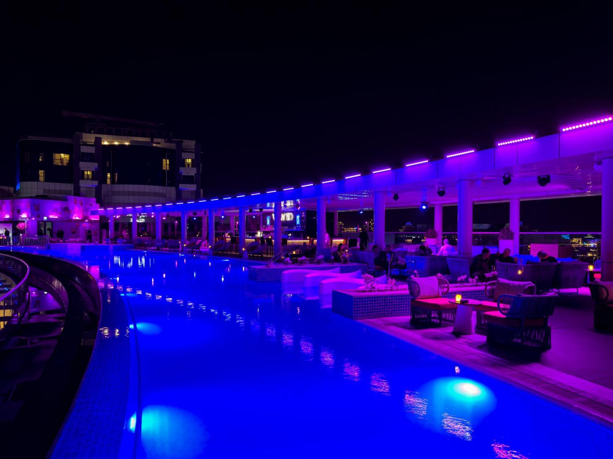 Beachfront On The Palm Jumeirah With Amazing View Rooftop Infinity Pool Apartment *