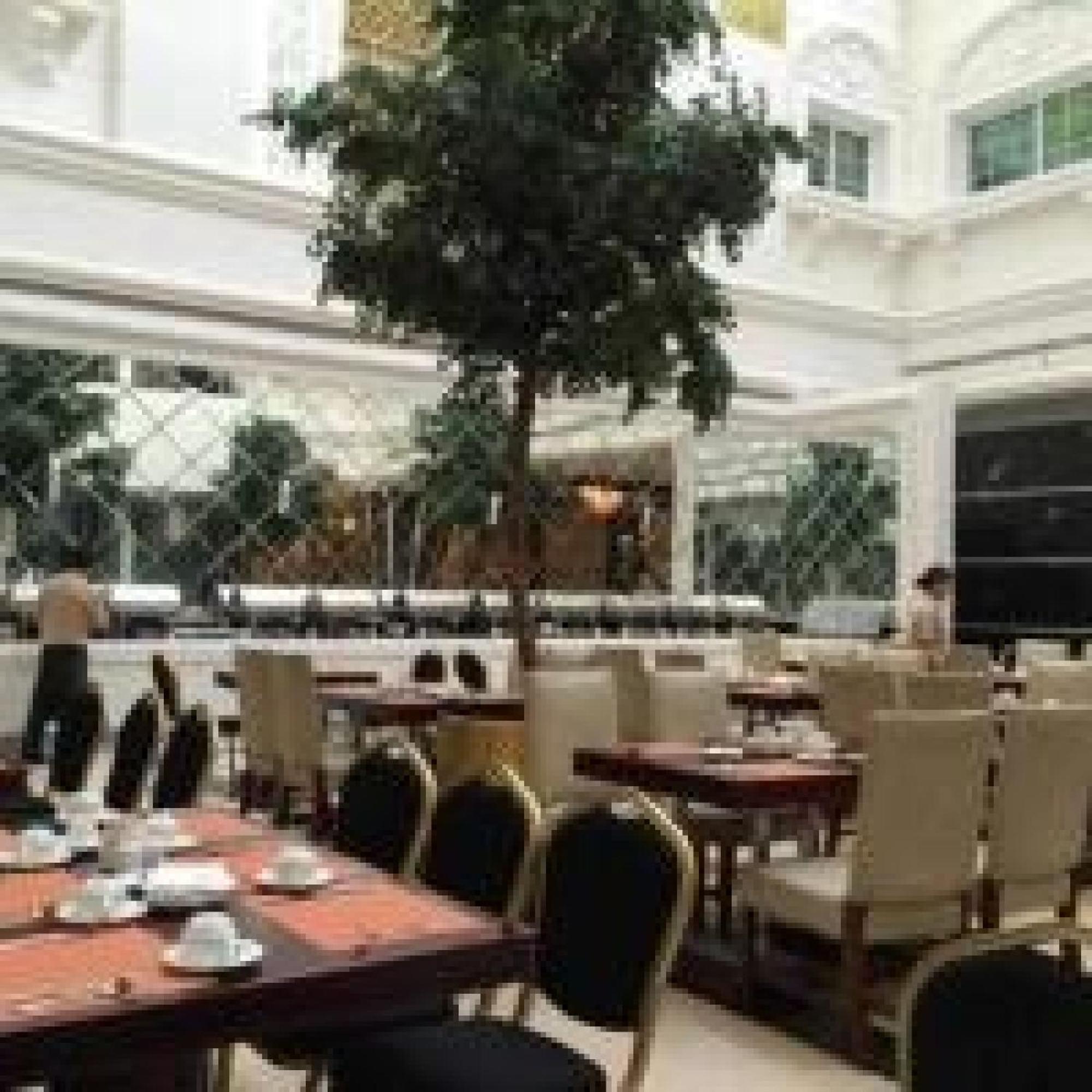 Dancenter Luxury International 4*