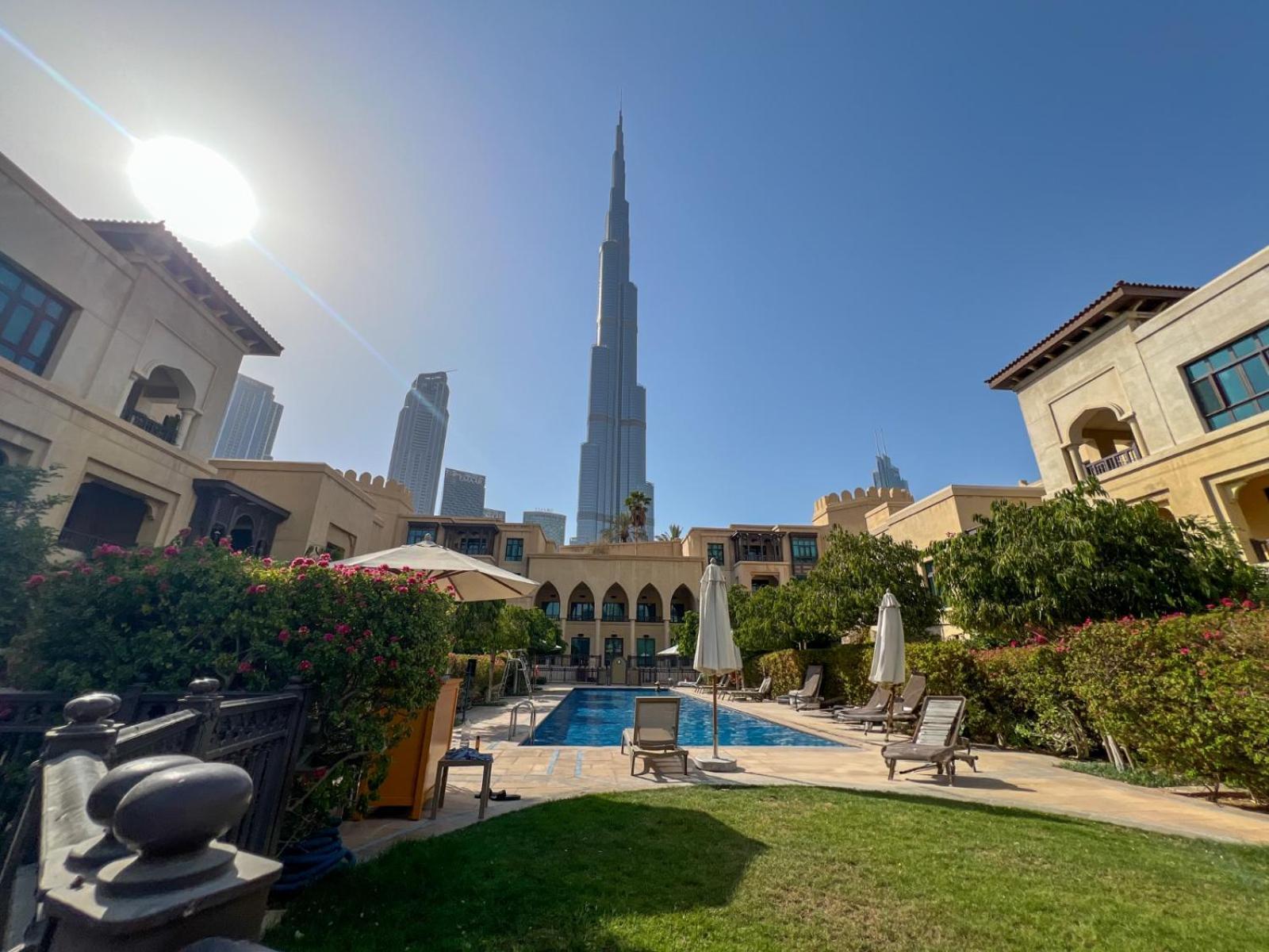 Apartment Durrani Homes: Garden Oasis At Souk Al Bahar With Jacuzzi Dubai