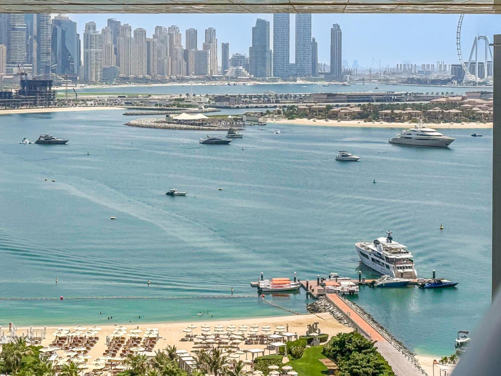 Seven Palm With Stunning View Apartment Dubai