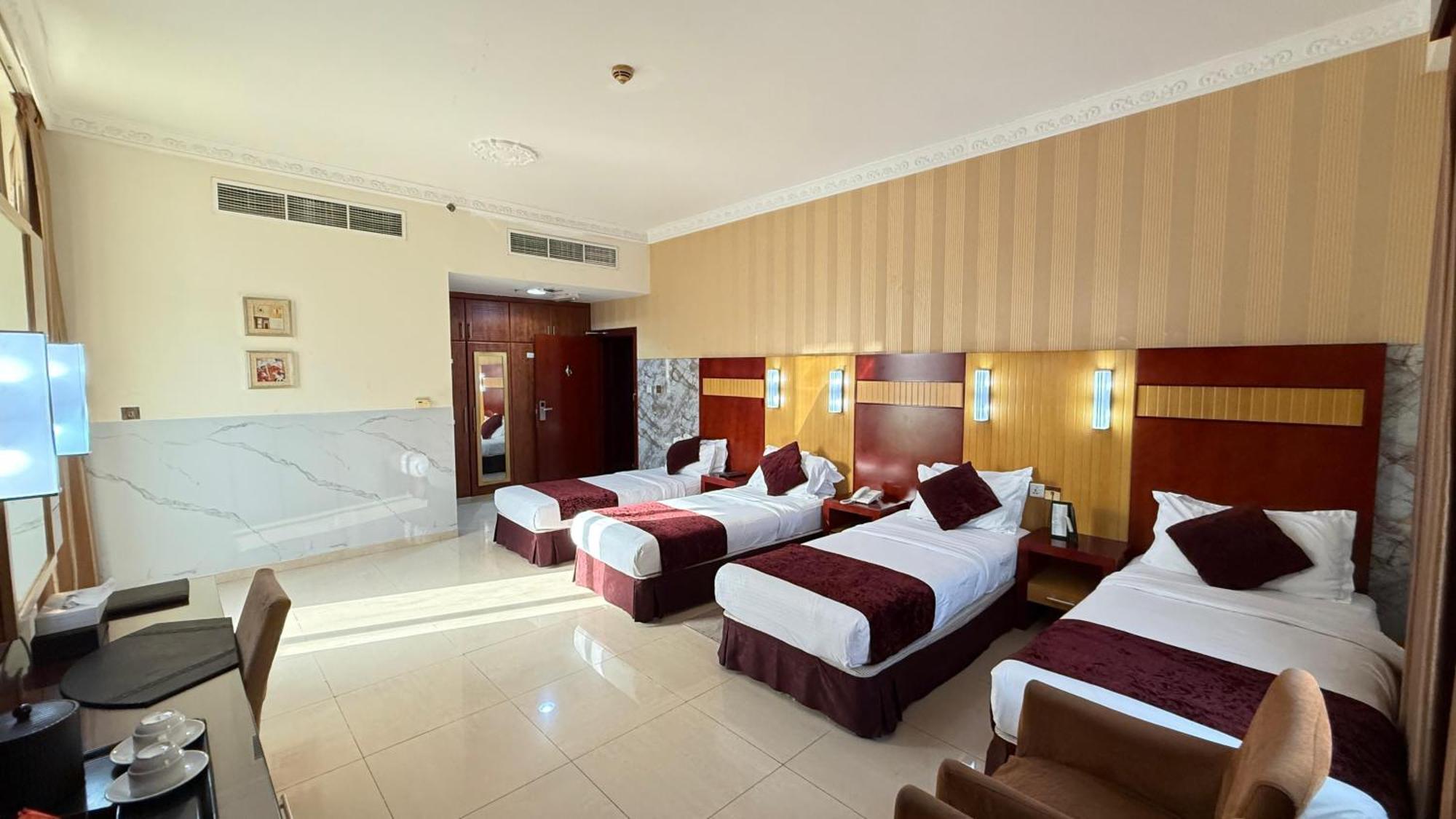 Belvilla Luxury Phoenix East Otel Dubai
