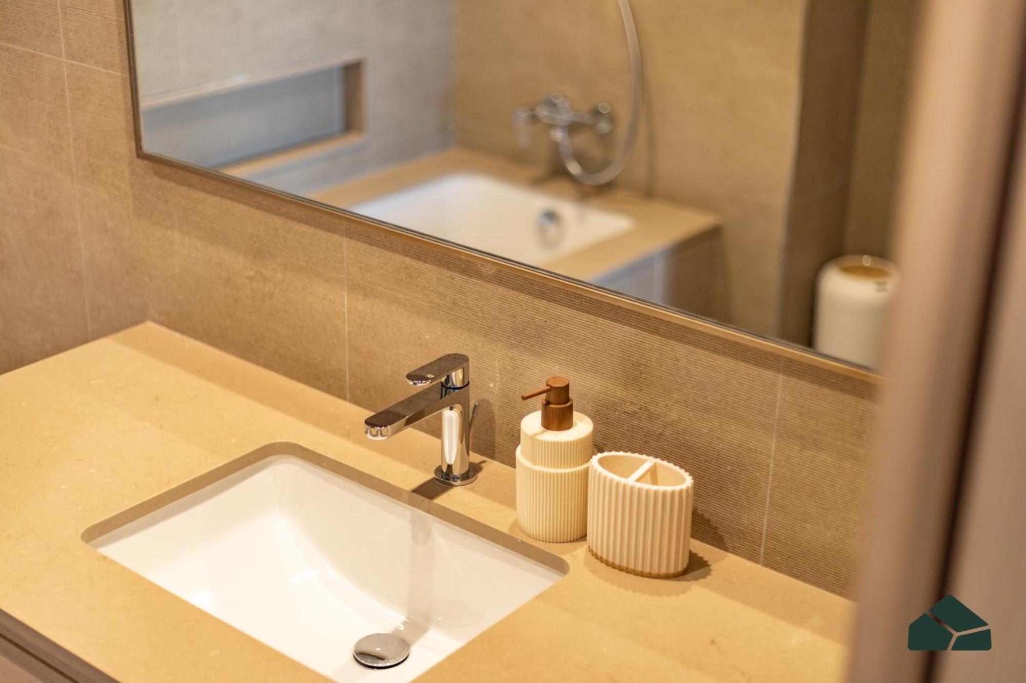 Apartment Grande Tranquil 2br Next To Opera By Bms Dubai