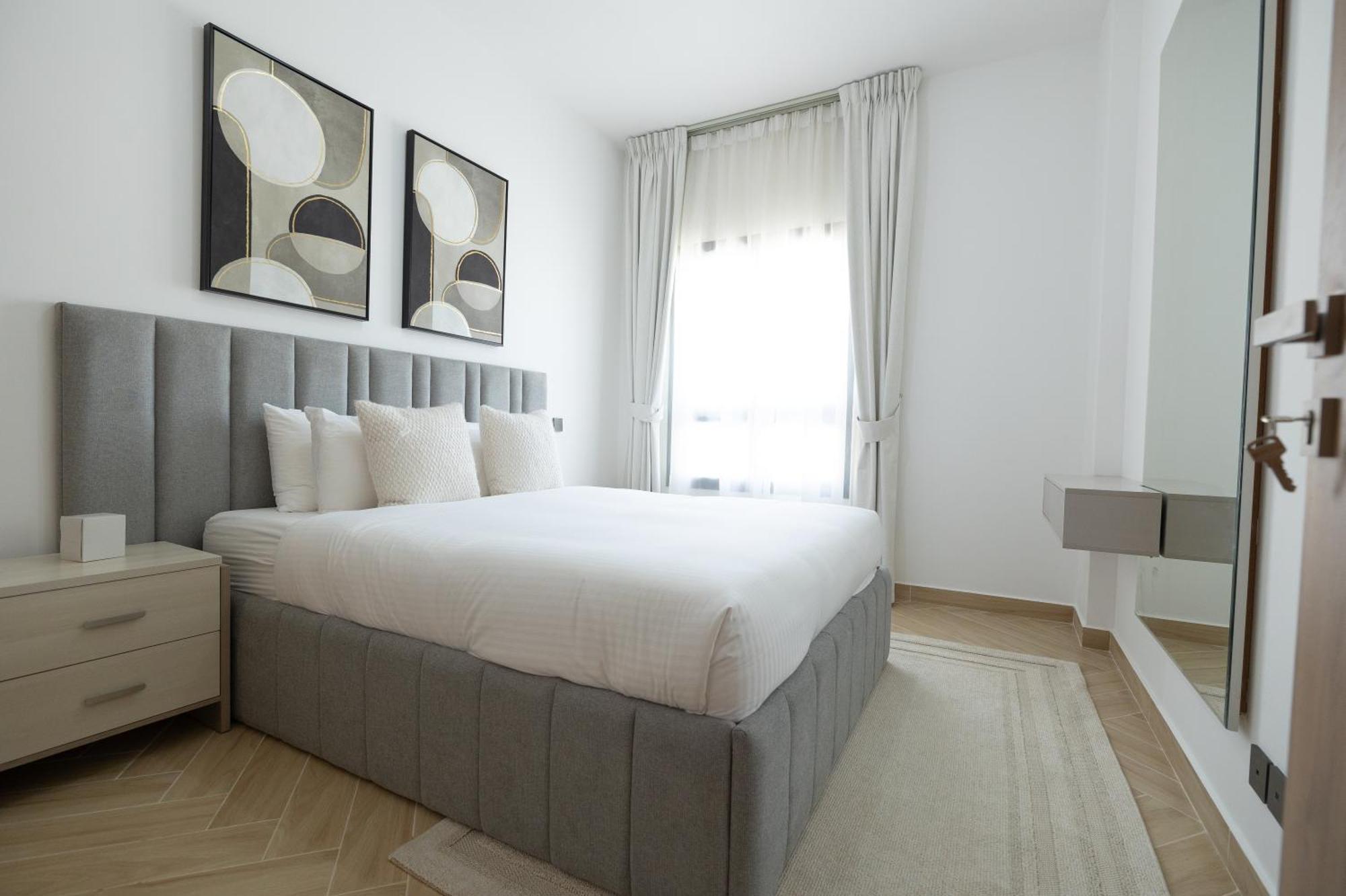 Designer Furnished With Luxury Finishes In Springs 14 Holiday home *