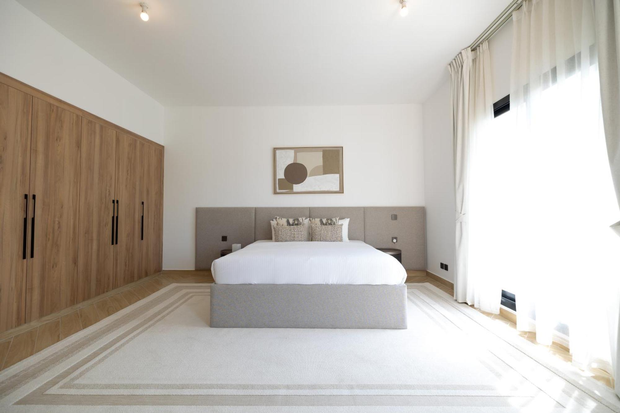 Holiday home Designer Furnished With Luxury Finishes In Springs 14 *