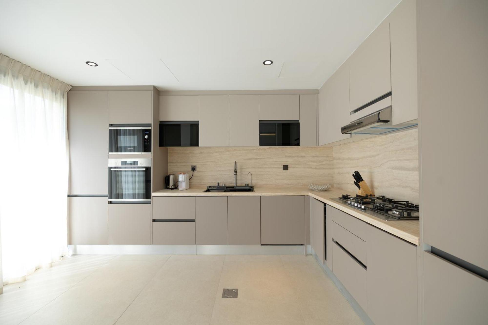 Holiday home Designer Furnished With Luxury Finishes In Springs 14 *