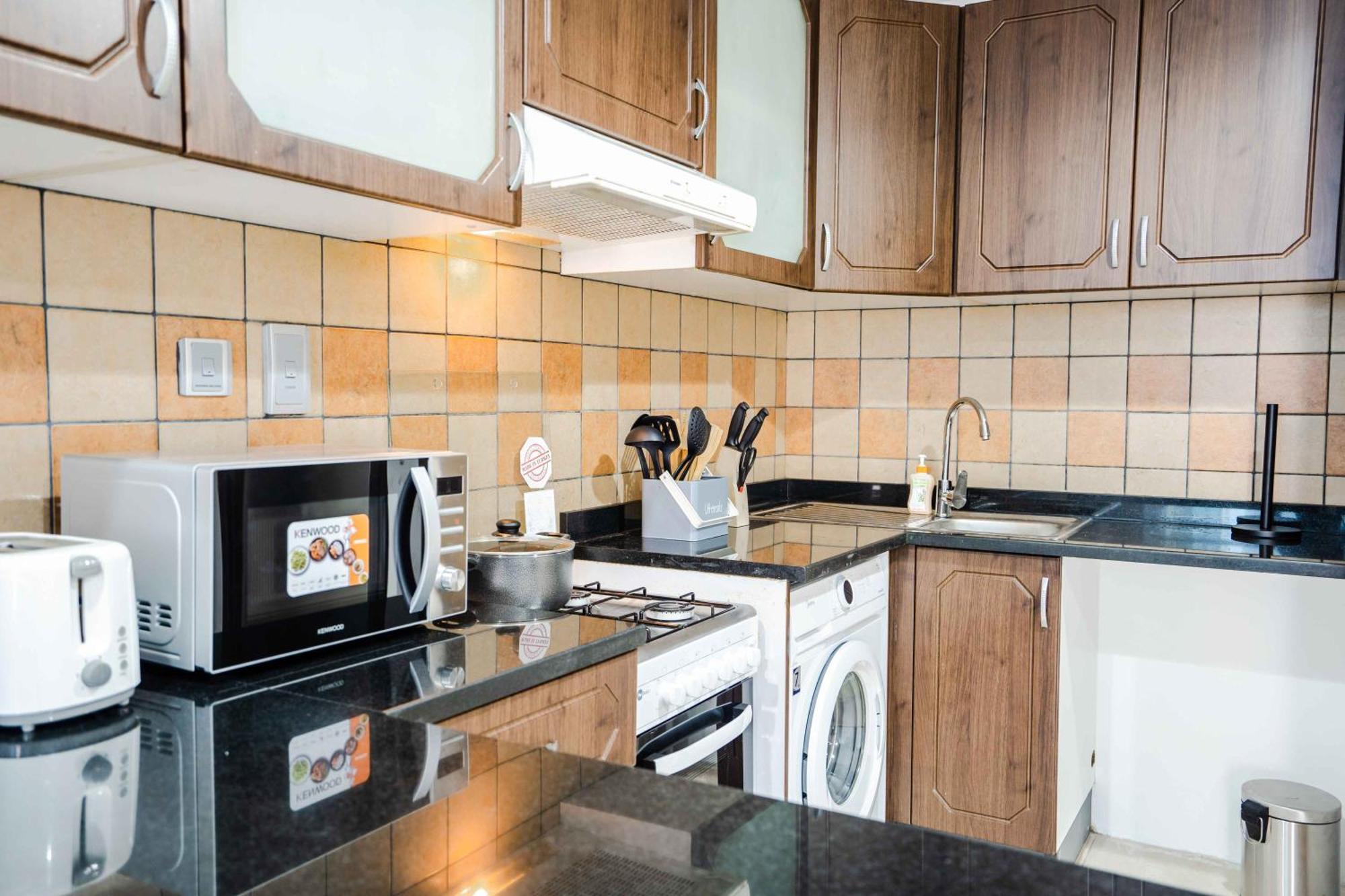 1br Near Metro Jlt Pool Gym Fast Wi-fi Daire