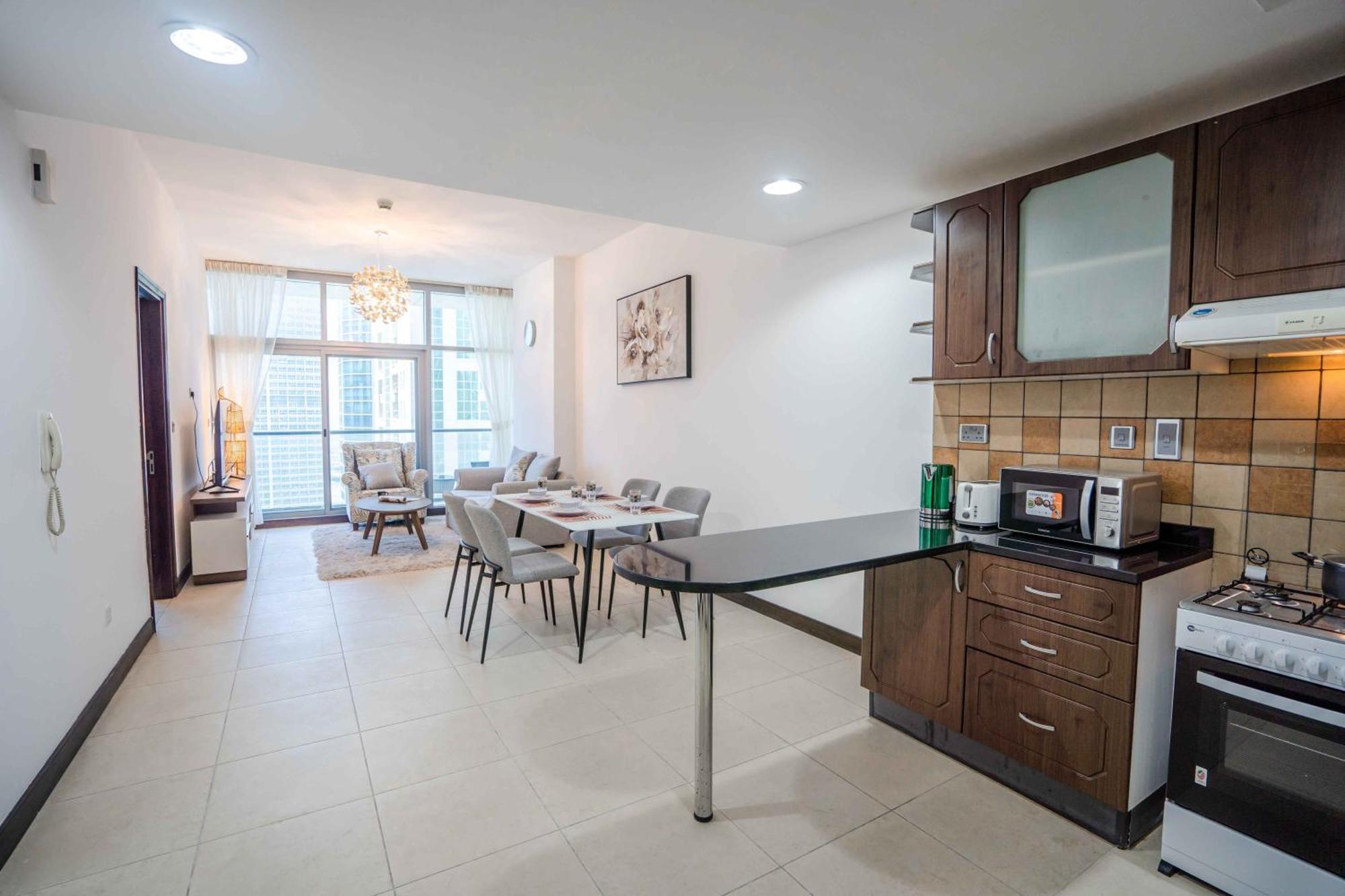 Daire 1br Near Metro Jlt Pool Gym Fast Wi-fi *