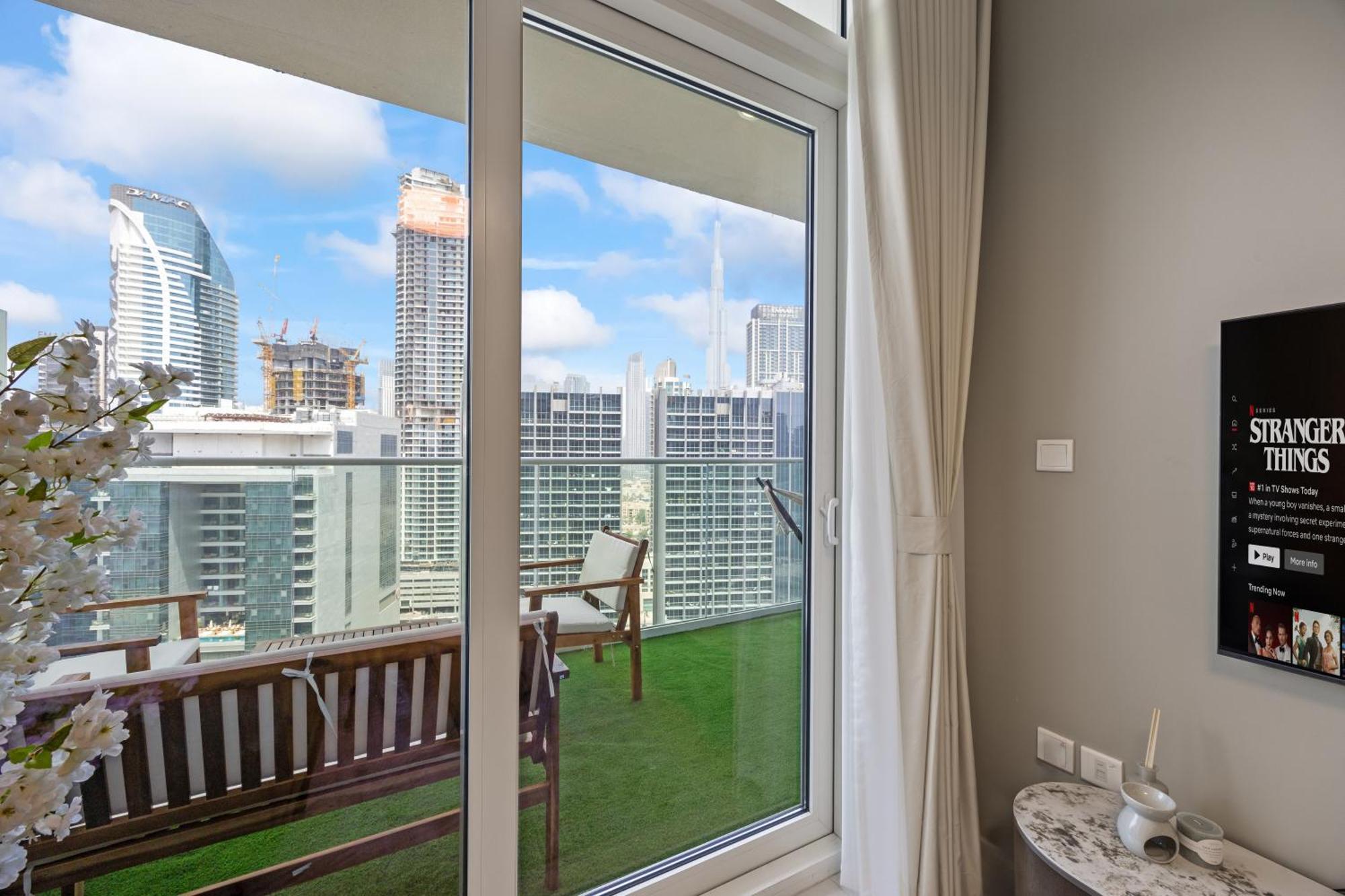 Apartment Burj Khalifa And Canal Views - Luxury For Rent In Business Bay *