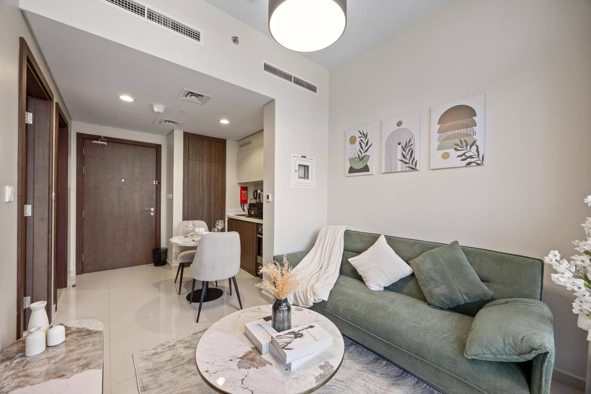 Apartment Burj Khalifa And Canal Views - Luxury For Rent In Business Bay Dubai