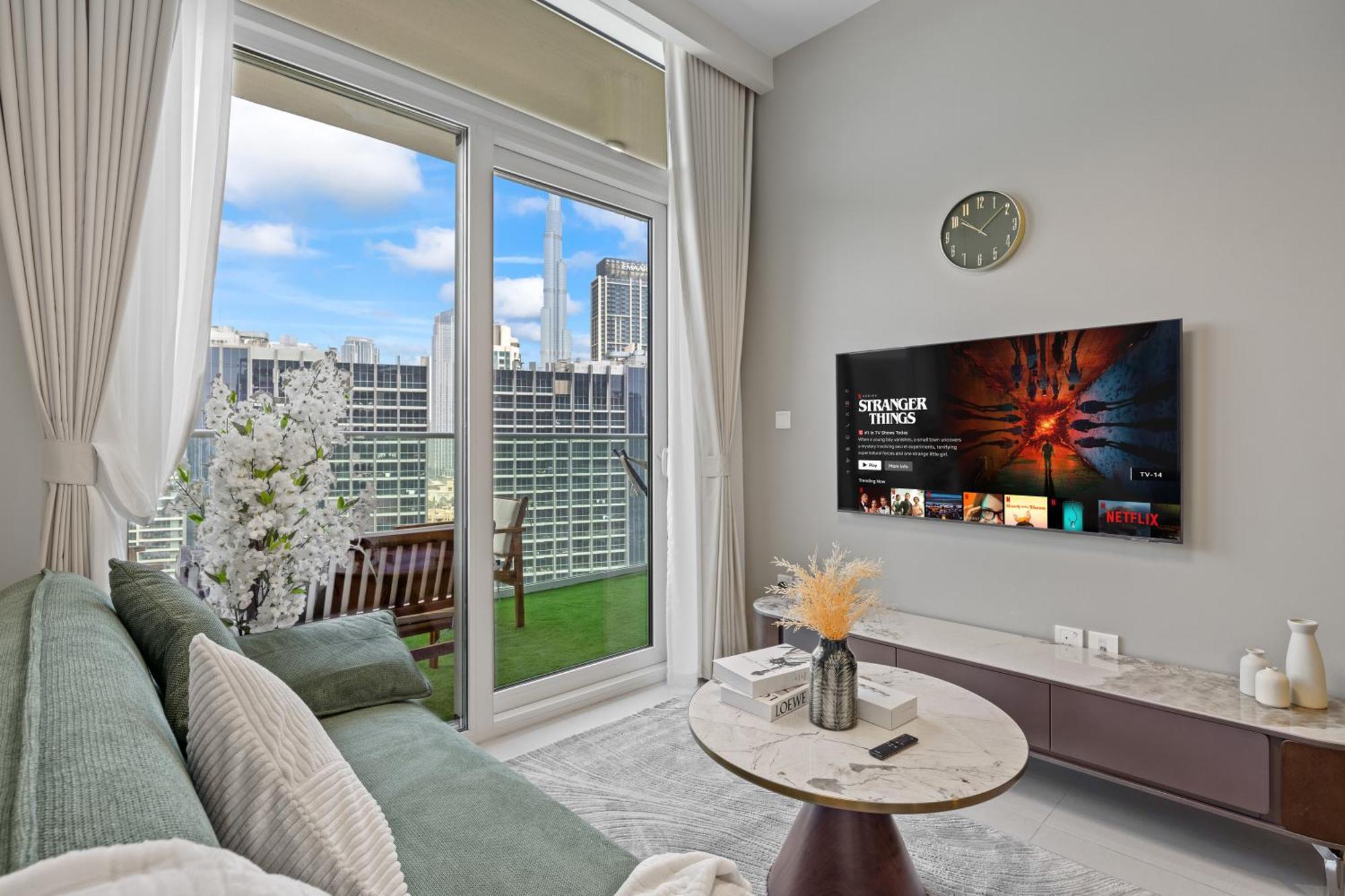 Apartment Burj Khalifa And Canal Views - Luxury For Rent In Business Bay