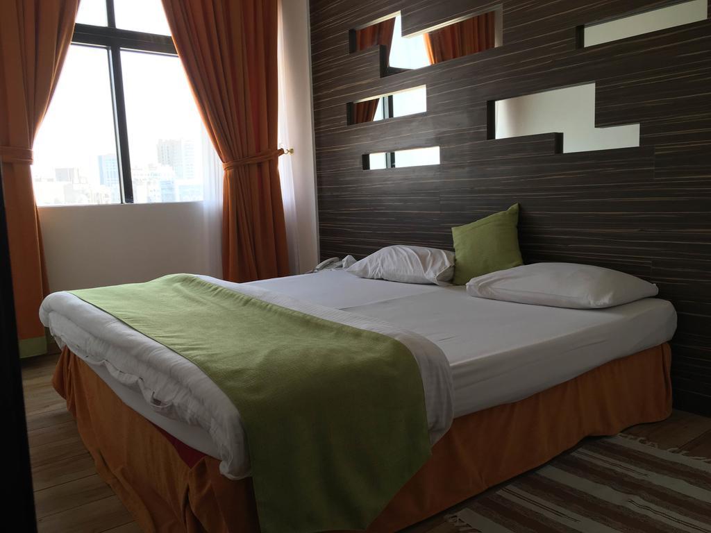 Everest International Otel *
